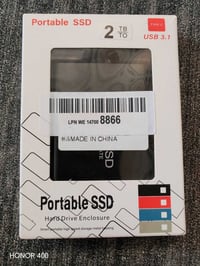 يوجد هارد خارجي SSD بسعة 2 تيرا مع كابل taype c  عند توصيله بالحاسوب ي...