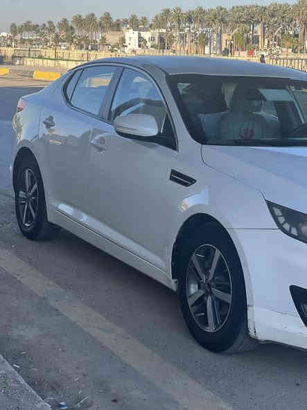 السلام عليكم 
كيا اوبتيما ٢٠١١خليجي 
مكفوله بدون صبغ بدون تبديل بدون فتح 
سياره جديده سونار جديد موضح أمامكم 
كير مكينه مكفولات  
السعر١١٢٠ وبيهة مجال 
التصال (***********)
