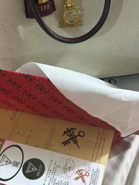 جنطه ماركه تموت متوفره باللون الاسود مختمه من الداخل 🖤والماروني وبيجي ...