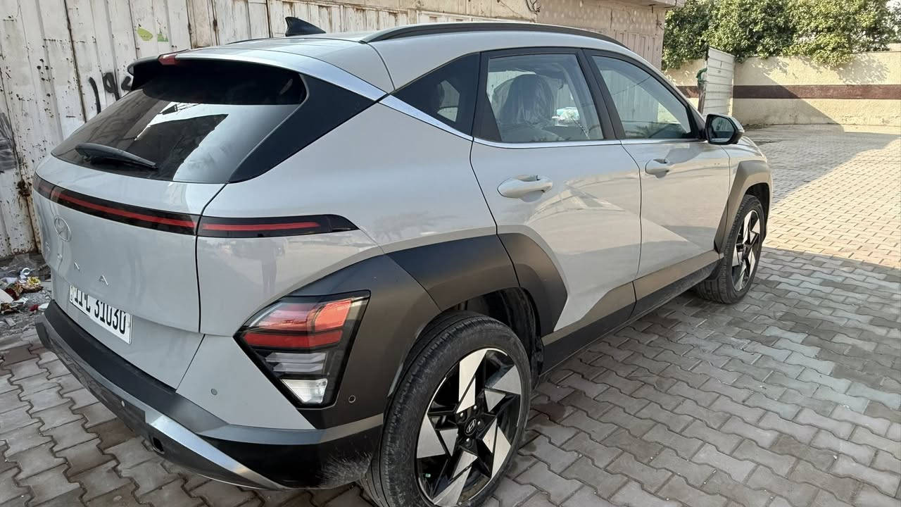 يا الله  سياره كونا   كوري مودل 24
مفوله. سياره بلادي محرك دوش تيربو ١٨٠٠
مكان بسمايه قريه عشره 

***********
