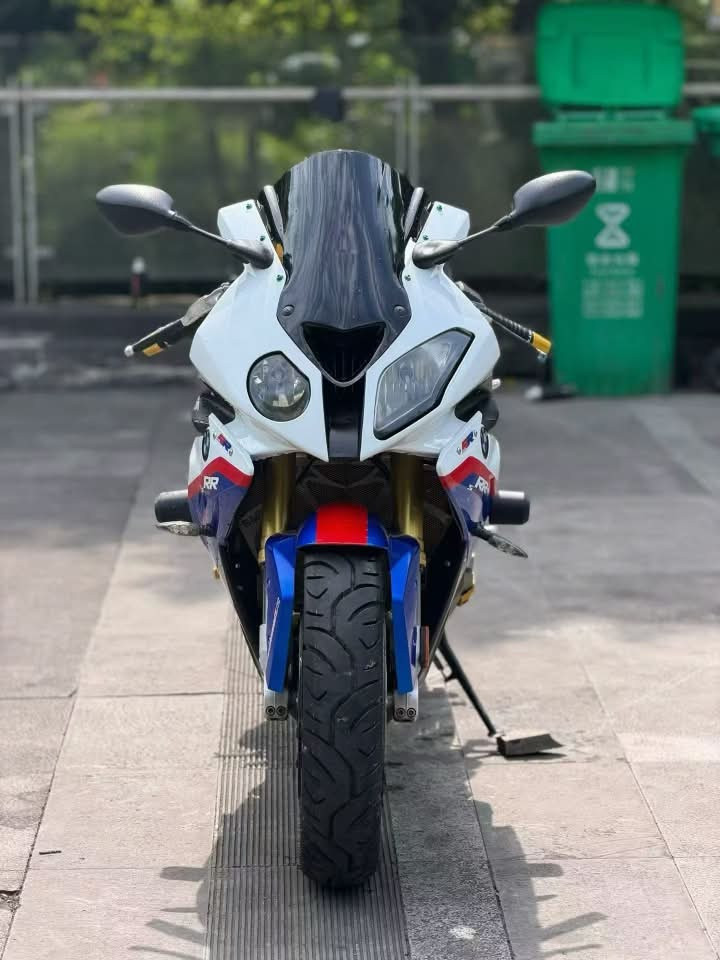 Bmw S1000RR
٢٠١١
٥٣٠٠$
***********

سلام عليكم شباب خلال 15 يوم راح يطلع حاويه جديده والدراجات تجي كاملات بدون تفصيخ والي يريد يحجز خلي يحجز من هسه ويتواصل ويانه والدراجات تجي شرط گير ومحرك وبدون حادث مكفول مع تحياتي للجميع

🚢 مدة الوصول إلى السليمانية:
⏳ من 45 إلى 90 يوم بعد الدفع

📞 أرقام التواصل:

 • ***********

‏‎📢 تنويه مهم:
أعزائي الكرام، جميع الدراجات النارية الموجودة خارج البلد تصل خلال 45–90 يوم.

🌹 شكر خاص لإدارة الكروب
کروپ فیسبوک https://www.facebook.com/share/g/1D8xBUZevA/?mibextid=wwXIfr
🎥 تابعونا على تيك توك:
‏👉 https://www.tiktok.com/@madeinjapan919
‏👉 https://www.tiktok.com/@samuraiskill1

📌 يمكنكم متابعتي على تيك توك لمشاهدة أحدث الدراجات
