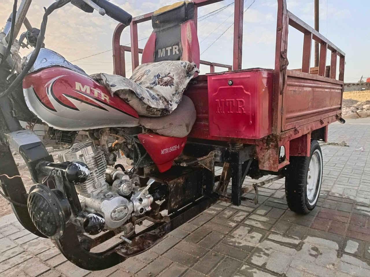 السماوه ستوته للبيع ستوته كلك مراوس بستوته ثانيه راوس توته نظيفه مقفول اكسن وشاصي ومحرك مجفت ثلاث جواير جدد بس المحرك مالطي ضمان بيه الشراي اتصل لهذا الرقم ***********
