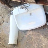 مغسلتين • لوحده