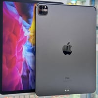 آيباد 11 برو • ٢٥٦ • الكوت