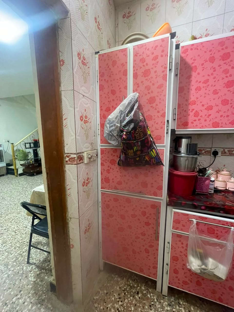 سلام عليكم كاونتر للبيع المكان بغداد كريعات 
لاستفسار اتصال وتساب ***********
