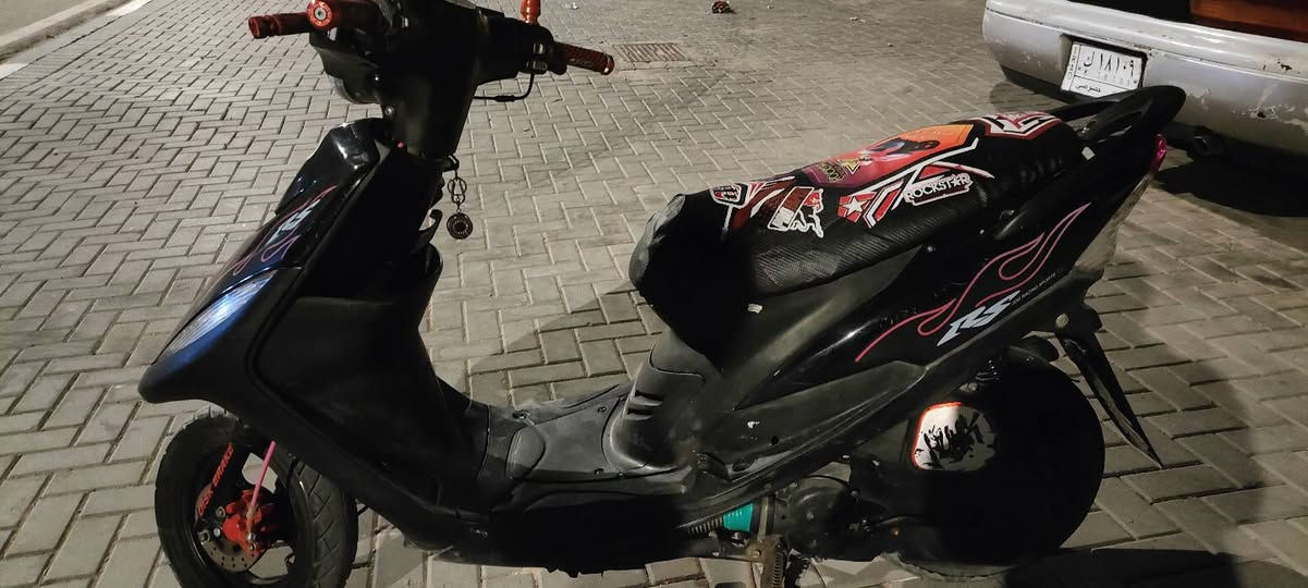 سلام عليكم ماكس عدله للبيع الدراجه مفتوحه بس ولفات شرط بلاد البوشه والبستم  سعر 700 وبي مجال قليل نقصها بس سطب خلفي *********** بصره تنومه
