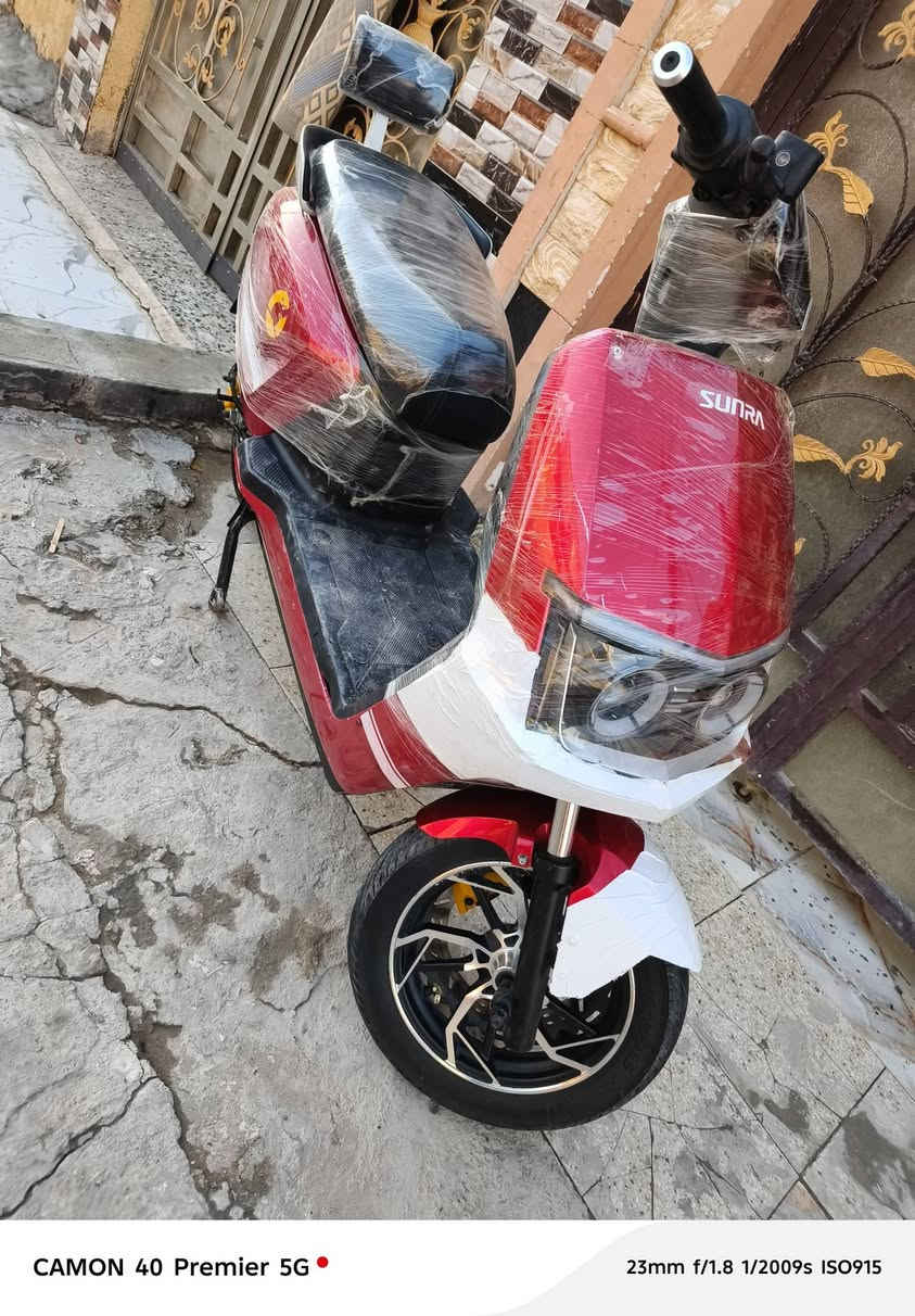 سلام عليكم
دراجه شحن سوبر 
6بطاريات جيده
دبل اشاره
لايت زنون عالي ناصي
عارضه 650 
وبيه مجال 
عنوان بغداد سبع البور ***********
