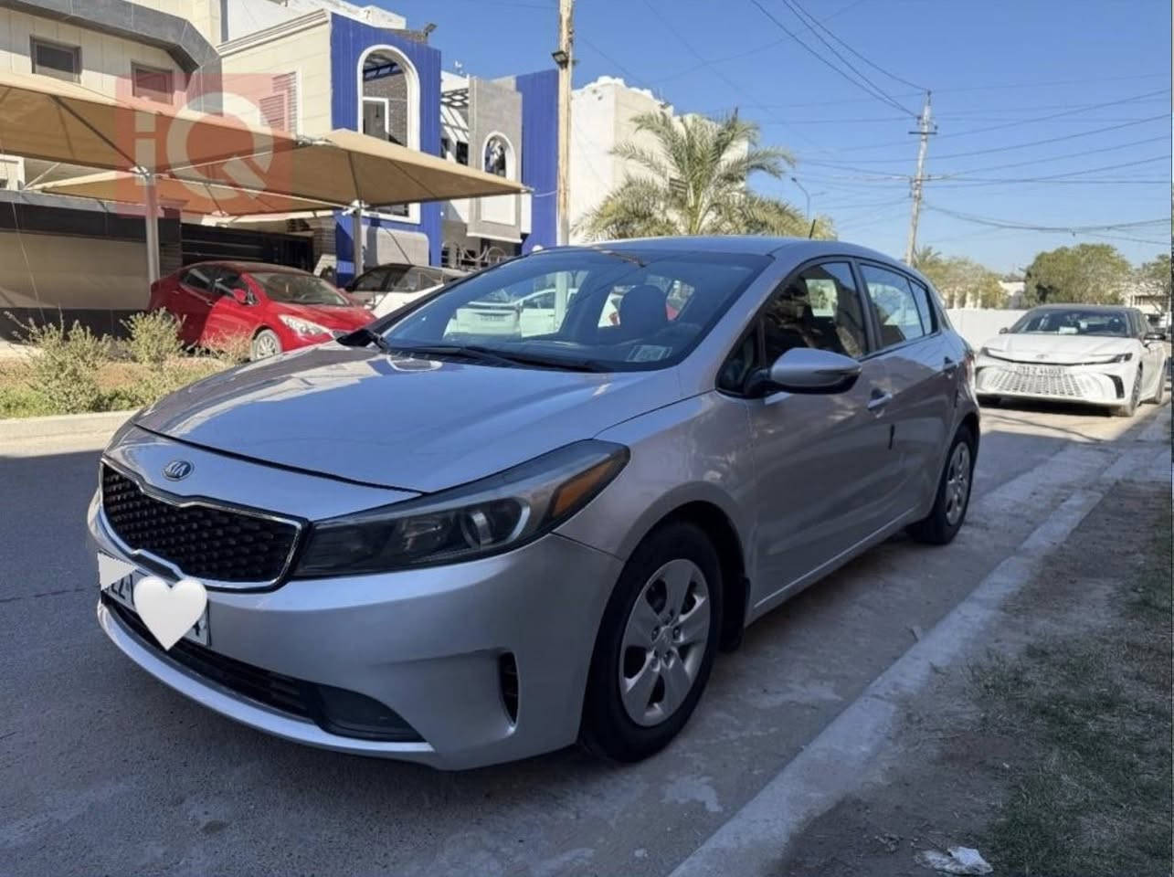 السلام عليكم 
فورتي هاتش باك للبيع 
موديل 2017  
رقم اربيل الجديد 
سنوية بسمي تحويل 
تحكمات ستيرن جهتين 
اشاير بالمري 
تحكم مري 
تخم تاير جديد 
محرك 2000 GDI نظيف يخبل
السياره كير مكينه  تبريد مكفوول 
ماشيه 63 الف 

السعر 108 ورقه  وبيهة مجال بسيط 
عنواني بغداد 
رقم الهاتف ،.:      *********** متوفر واتساب فقط
