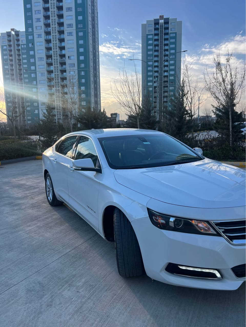 ﷽

‎‏‎بۆفرۆشتن 💎⚜️للبیع

‎‏‎‏⚜️ IMPALA LT⚜️ / 2016
‎شۆفلێت ئیمپالا ٢٠١٦
‎مواصفات:
‎-کوشن کارەبا -کوشن جڵد -راداری و کامێرەی دواوە-ئاوێنە هیتەر -زینۆن -بلاجکتۆر و LED-تەبرید مەرکەزی-شاشە قاسە -کارپلەی-زۆر مواصەفاتی تر…

‎سەیارەکە نموونەیە-هەیکەلی وەک خۆیماوەتەوە. و وردەی نیە.

‎کاملل سێرڤس کراوە 
‎ڕۆن-هایدرۆلیک-پاتری-پشت و پێشی تازە داگیراوە -گێڕو مەکینەو تەبرید و کارەبایاتی بە شەرت -گێڕو مەکینەی نەکراوەتەوە 
‎بۆیاخ:
‎چەمەلەخی سایەق -ڕوبعکی بۆنیتی بۆیاخە بێ ناوگرتن 
‎سەیارەکە سپی سەدەفیە 
‎ڕەقەمی تازەیە و سەنەوی بەسەر چوە  - تەحویل و غرامە بە 
شەرت  بە ناوی خۆمەوەیە
سعری /١٣٣ وەرقە و معامەلەیەکی کەم 
گوۆڕینەوە ئەکەم بە سەیارەیەک بە دڵم بێت

سلێمانی
‎ژمارە مۆبایل /واتساپ:
*********** السليمانية, العراق
