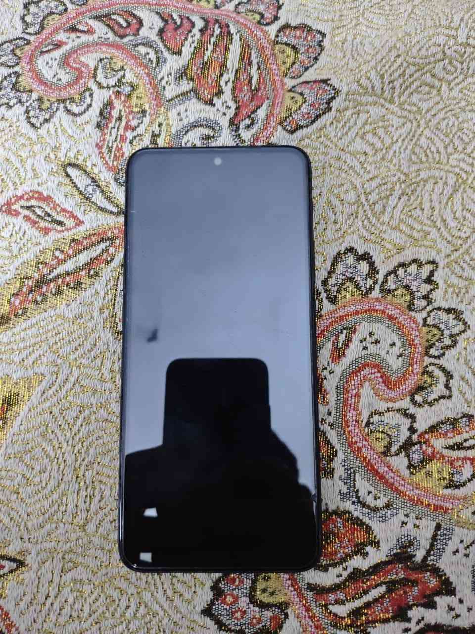 للبيع هاتف HONOR X7d بمواصفات قوية ونظافة تامة! 📱✨
لكل من يبحث عن جهاز عملي، بذاكرة ضخمة، وبطارية عملاقة للألعاب والاستخدام المكثف، متوفر الآن جهاز هونر نظيف جداً وعلى الفحص.
​المواصفات المؤكدة للجهاز:
🔹 اسم الجهاز: HONOR X7d.
🔹 المعالج: Qualcomm Snapdragon 685 (أداء مستقر وسلس جداً).
🔹 الذاكرة الداخلية: 256 جيجابايت (الإجمالي) لتخزين كافة ملفاتك وألعابك بدون قلق.
🔹 الرام (الذاكرة العشوائية): 8 جيجا رام + ميزة (HONOR RAM Turbo) لسلاسة تامة في التنقل بين التطبيقات الثقيلة.
🔹 البطارية: 6500 مللي أمبير (البطارية الأقوى في فئتها، تدوم معك لأيام وتتحمل الاستخدام الشاق).
​حالة الجهاز وملحقاته:
✅ الجهاز غير مفتوح وغير مصلح نهائياً، وبحالة الوكالة (نظيف جداً).
✅ يأتي بكامل ملحقاته: الكرتون الأصلي + الشاحن الأصلي + كفر حماية.
​💰 السعر المطلوب: 280 ألف دينار.
📍 الموقع: بغداد.
​📥 للمهتمين والشراء، يرجى التواصل مباشرة عبر الرسائل الخاصة.


**إذا كنت صاحب هذا الإعلان وتريد حذفه لأي سبب، رجاءا أرسل رسالة إلى الدعم الفني**