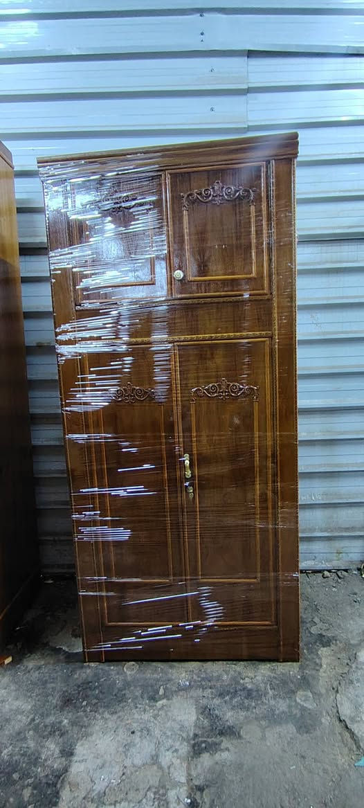 غرفة نوم مستعمله النظافه ٪95 السعر ٩٥٠ للاستفسار الاتصال على الرقم ***********
