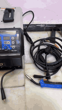 مكينه لحيم جديده ب الكارتونه 125 الف 
***********
