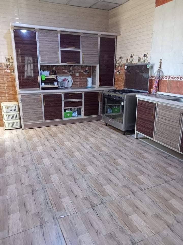 بيت للبيع المساحه 150 بي بناه القاط الأول استقبال وغرفه وحولي وحمام ومطبخ وكراج وثنين تروكه وكراج سياره القاط الثاني ثلاثه غرف نوم وثنين حمامات
الموقع اخير الشعله حي الصناعي
متوفر ماي ومجاري وكهرباه
الاستفسار انتصال ***********
بيت للبيع المساحه 150 بي بناه القاط الأول استقبال وغرفه وحولي وحمام ومطبخ وكراج وثنين تروكه وكراج سياره القاط الثاني ثلاثه غرف نوم وثنين حمامات
