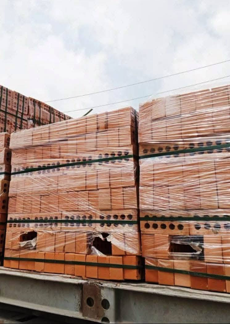 أسعد الله اوقاتكم 🤲🫡

يتوفر لدينا جميع مواد البناء 🚧👷🏼🏗
اسعارنا تنافسية 🫅🏼والجودة عالية 💯.    

١_حديد تسليح ((بكافة أنواعة )):-

_حديد تسليح عراقي ff 
_حديد تسليح سابك سعودي ،  
_ حديد تسليح فان ستيل ، 
_ حديد تسليح الماس ، 
_حديد تسليح ميد ستيل ، 
_حديد تسليح روهينا أيراني ، 

٢_ طابوق أحمر 🧱🧱 بأنواعة :-
_الهلال،🧱. 
_ الخول،🧱 
_آشور ،🧱  
_آسو ،🧱  
٣_ طابوق أبيض ⬜️بأنواعة :-
_محمد السالم،◽️
_جبل لبنان ،◽️
_ ياسر وعامر ،◽️
_حجي ابراهيم ،◽️. 
_حجي ثامر ، ◽️
_المدينة المنورة ،◽️
_الميثاق ،◽️
_الأمين ،◽️
_النجمة ،◽️
_ المختار ،◽️
٤_أسمنت بأغلب انواعة وافضلها :-🪨
_أسمنت ماس (عادي /مقاوم )
_أسمنت القائم (عادي /مقاوم )
_أسمنت كبيسة (عادي /مقاوم ) 
_أسمنت بازياني (عادي /مقاوم )،
_أسمنت أبيض أدنة ، ( تركي  ) 
_أسمنت أبيض ،( سعودي )
_غبرة (نثر )  
٥_بورك بنوعيه :-
_بورك المالج ؛
_ بورك الميزان ؛ 
٦_ بلوك بأنواعة :-🔲
_بلوك اشور ،   
_(الحامل /القاطع )
_ بلوك الهلال الحامل 
-(الحامل /القاطع )،🔲 

٧_مادة Kalekim ,متوفرة (بأنواعها وألوانها)

٨_رمل بأنواعة :-🏖
_رمل فحص مكرر درجة اولى ، معمل المصطفى ،
_رمل فحص ,
_رمل مغربل أحمر ،(  درجة اولى . )
_رمل مغربل أبيض ,(درجة اولى )،  
_رمل أخيضر ،
_رمل النجف (رمل بناء )،
_رمل فحص مكرر (معمل مطيران . الحبانية )، 
٩_ حصو مكسر (معمل سامراء ٥/١٧ )،🪨

_حصو عادي (معمل النباعي )، 🪨

١٠_ جلمود  بنوعيه ؛- 
_جلمود النباعي ،  
_ جلمود سامراء ، 
١١_سبيس (النباعي )درجة اولى ،  
١٢_زميج (حدائق ، شتايكر )، 

١٣ قواطع ثرمستون بمختلف والاحجام والقياسات ،

ماده لاسقه كلكيم 1054 ابيض  ،
ماده لاسقه 1054 أسمر،
ماده لاسقه 1052 ايض ،
ماده لاسقه 1056 ابيض،
ماده طلس 40-40/ ،

*نضام البيع جملة ومفرد (سكسات ، تكات ،ازوزات )واكيد سعر المفرد بسعر الجملة 😊💁🏻

والاحلى من هيج 🙋🏻
لاتتعب ولاتحتار طلبك يوصلك 🚚 ع المكان 📍 الي تريدة وبلوقت ⏰ الي يناسبك
للطلب🧾والاستفسار 🧐
الاتصال ☎️او ارسال رسالة 📫على الارقام التالية 
📞 *********** 
📞 ***********
📞***********
📍موقعنا ؛ بغداد .العامرية. شارع البصرة 
يوجد توصيل 🚚 لكافة مناطق بغداد 💁🏻😊
