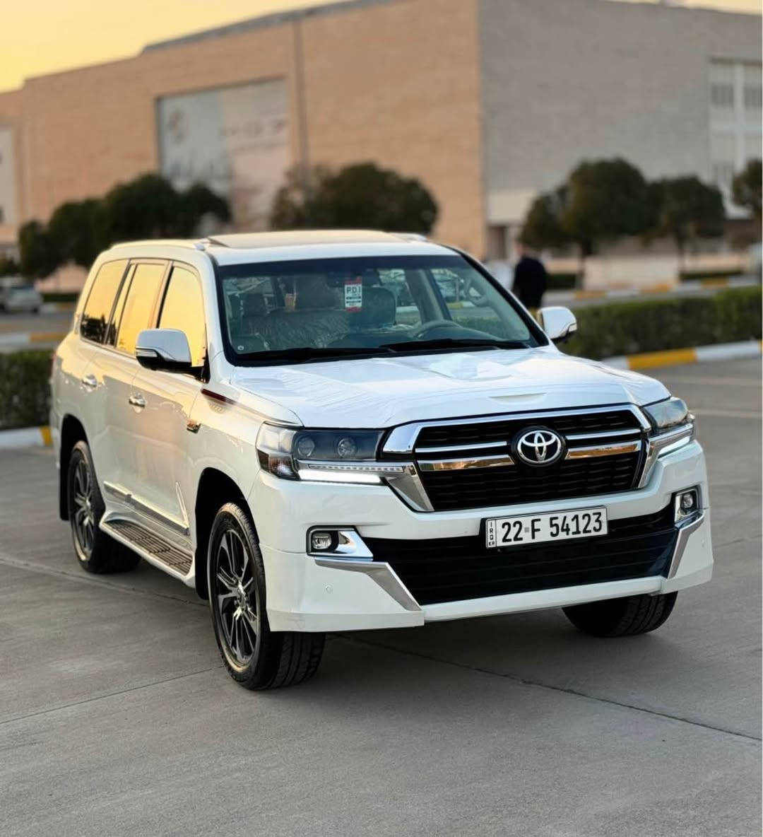 سلام عليكم عندي سياره للبيع لاندكروز شةريكة جيهان موديل ٢٠١٧رقم اربيل بسمى ماشيه 90 ألف مكفول كفال  سبير مانازل سياره جديده وحلوه عل وضع شريكه سياره فول مواصفات  ٨ ارباك محرك ٨ سلندر٤٦٠٠ تحويل مباشره عنوان اربيل
سعر متلوب  🔥 ٤٥٥ 🔥بى مجال بسيتة 
 ولشراي يتصل على الرقم *********** واتساب أربيل, العراق
