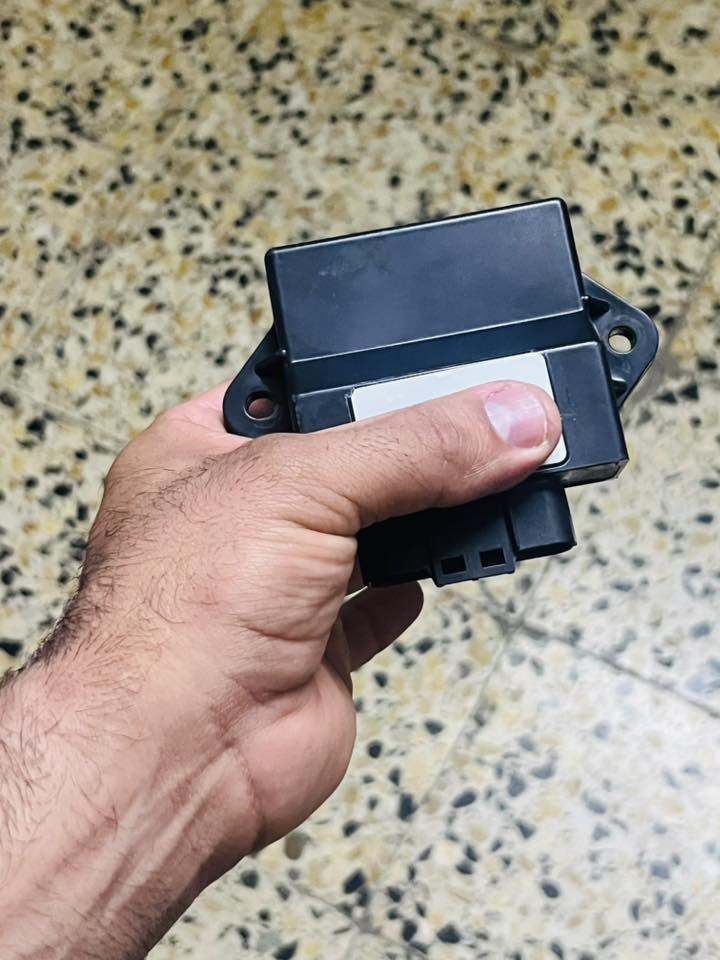 سلام عليكم جويتر سكنس فخل ياباني ابو فيشتين ربة شرط شغل و عقل سكنس فحل وباتري شرط الفحص سعرهن ١٠٠ الف قفل ال عنوان بغداد الشعب شارع صحة *********** فقط واتساب
