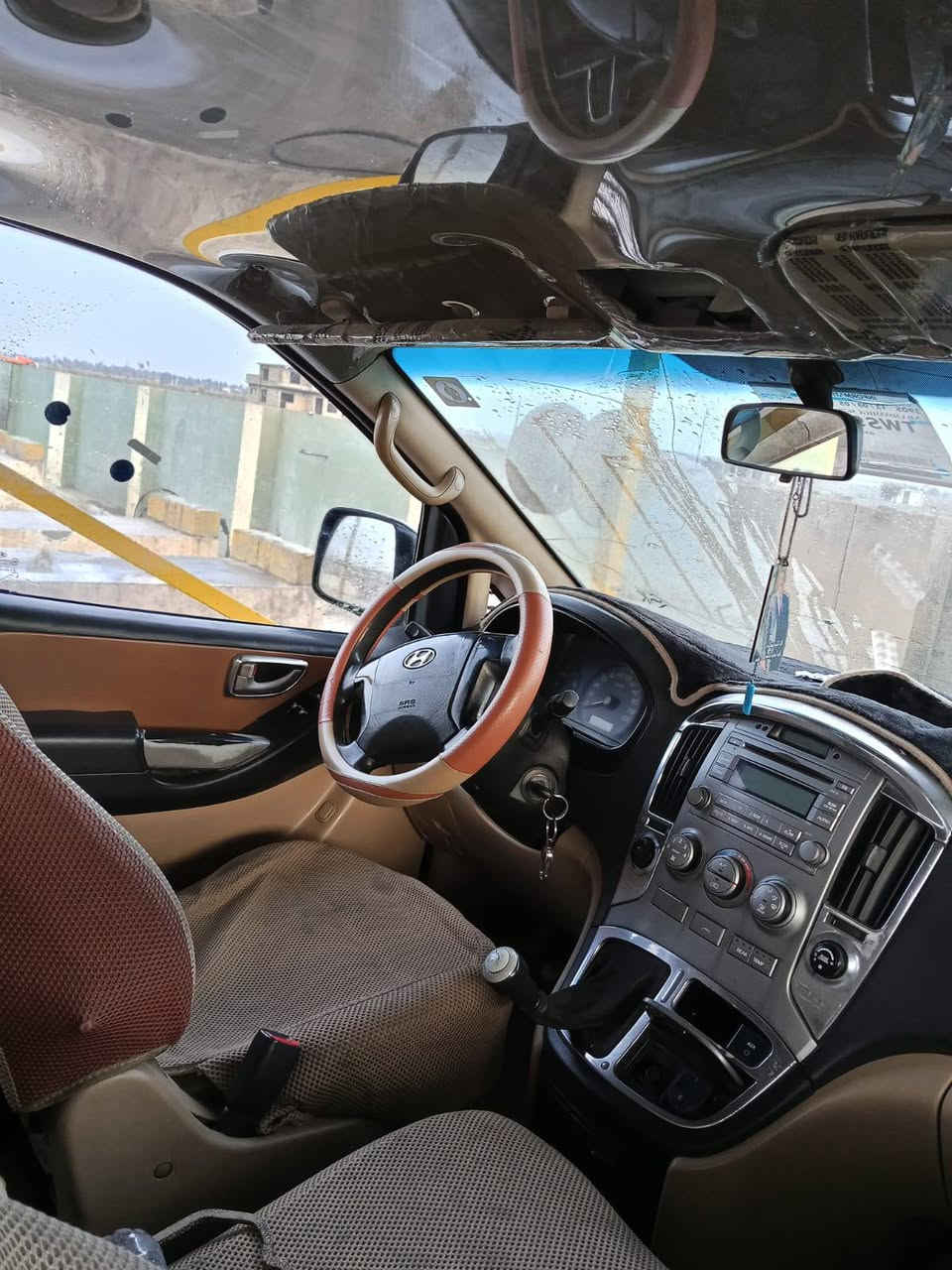 ستاركس الفين و9  كامله مكمله *********** للاتصال 
رقم بغداد انكليزي تحويل ثاني يوم بجم ١٦ بيه جاملغ خلفي وطخه باب السايق مكينه كير اكسل ع الشرط 
السعر ١٢٥ وبيه مجال
