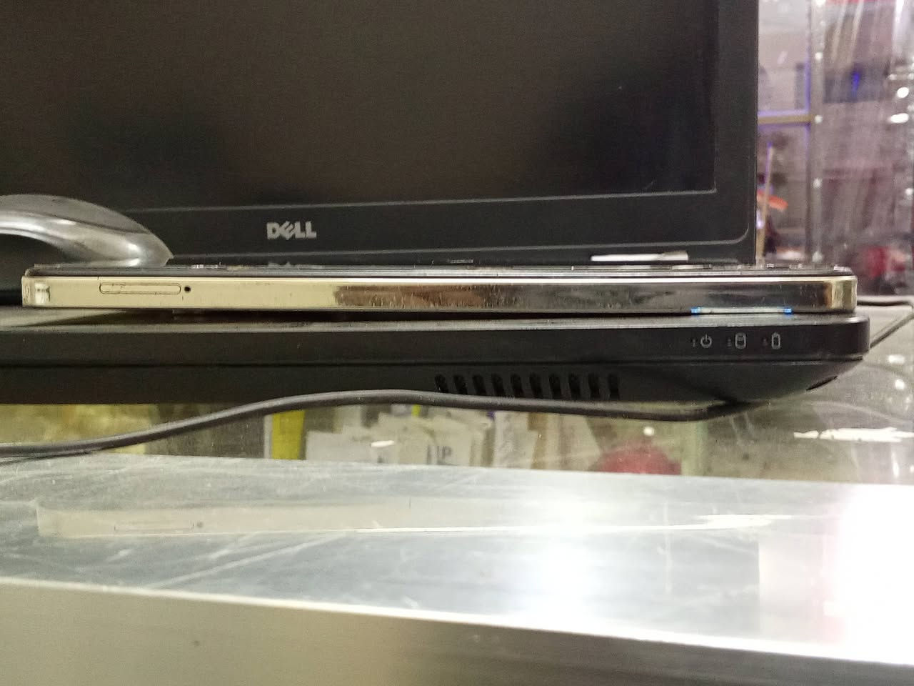 هوت 40 ذاكره 256 جهاز نضيف ومابيه اي خلل سعره 100مكاني بغداد البياع هـ***********
