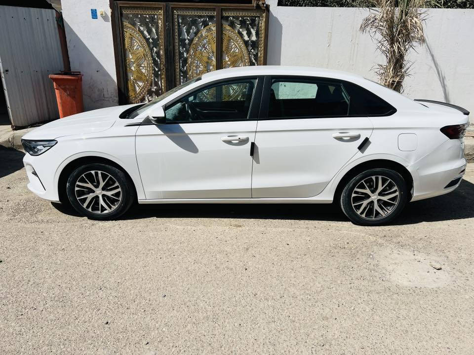 جيلي امكراند موديل ٢٠٢٤
السيارة كفالة عامة 
مواصفات ثلاثة انضمة قيادة 
رياضي 
عادي
اقتصادي
محرك ١٥٠٠ تنفس طبيعي
تبريد ثلج 
داخلية 
فد شيى قمة الروعة 
شاشة وحساسات 
وكاميرا 
مثبت سرعة 
مانع انزلاق 
وبيها بعد مواصفات خير من رب العالمين
السيارة رقم اربيل 
مكانها البصرة 
السعر 115$ 
غير متواجد على الفيس بوك 
***********
