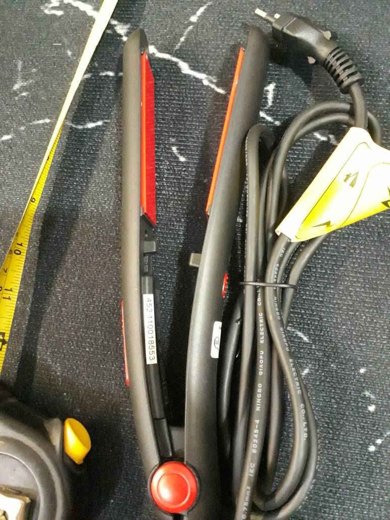 وصول كاوية ومصففة شعر 
درجة الحرارة حتى 200  درجة 
سعر الجملة   2500
تعبئة الكرتون   36 قطعة 
سعر الكرتون 108000   الف 
العرض شامل التوصيل المجاني لكل مناطق العراق 

واتساب الحجز //***********
