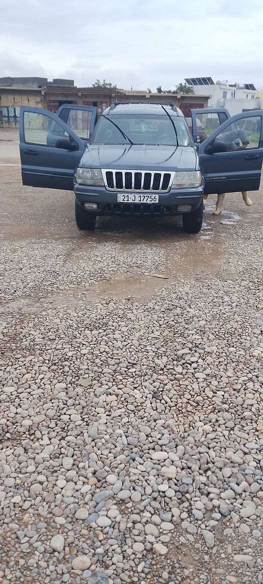 جيب شيروكي موديل 2000تبريد شغال  محرك كير كفاله صدر جديد محرك ملكه
بسمي سياره سعر 75وبيهه مجال للستفسار اكثر اتصال وبيك خير وتدلل مكان ديالى مراوس هم يرهم ***********طالعه من لهزه جديد
