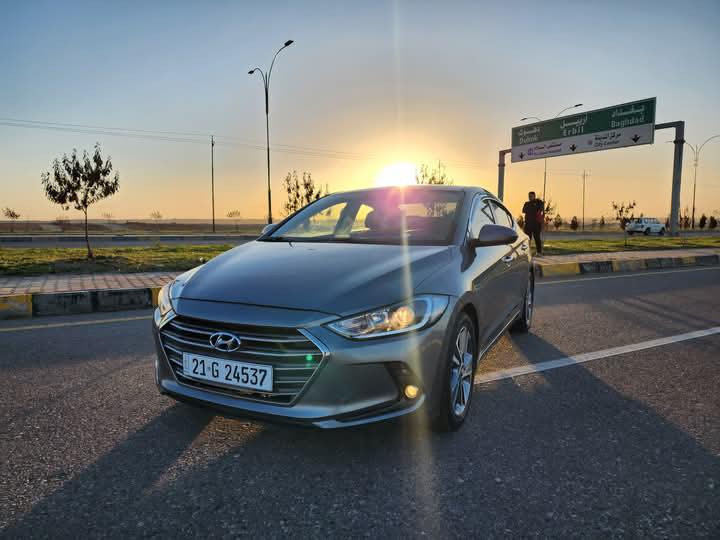 اقرا قبل لتخابر /افانتي 2016فول مواصفات عدة السقف بيها شبر جاملغ يمين وبوند شبر  ومصلح كامل 5رصعات فول عدة التنتة وبيها نص دوسة محرك جي داي شرط بانزين عادي بدون دوانز سنوية 2030 هزة بعدها ماصاقطة السعر 130$
للاتصال ***********
