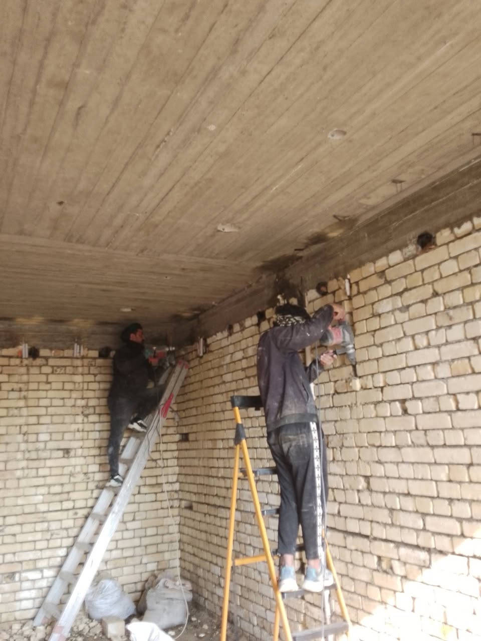 السلام عليكــم
فراس التأسيسات  الكهربائية  🔨
المنازل🔨
بوري _ سيمنز _ 
🔴قـص وحفر الجدران (كوسـرة + دريل) ⚒️
🔴تثبيت النقاط كبان لــيزر ✅
⚫نظام تقفيل (التشطيب) بوتــلس + شناطــة✅
⚫منظومــة انترنيـت✅
⚫منظومــة الكاميرات✅
⚫منظومــة ستلايــت ✅
هذا جزء  من اعمالنا ان شاء الله ينال اعجابكم ✅
للاستفسار وتساب 
***********📞
