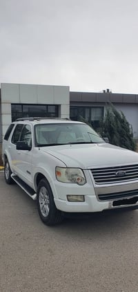 فورد اكسبلورر • ٩٣ • تاير وبطارية جديدة