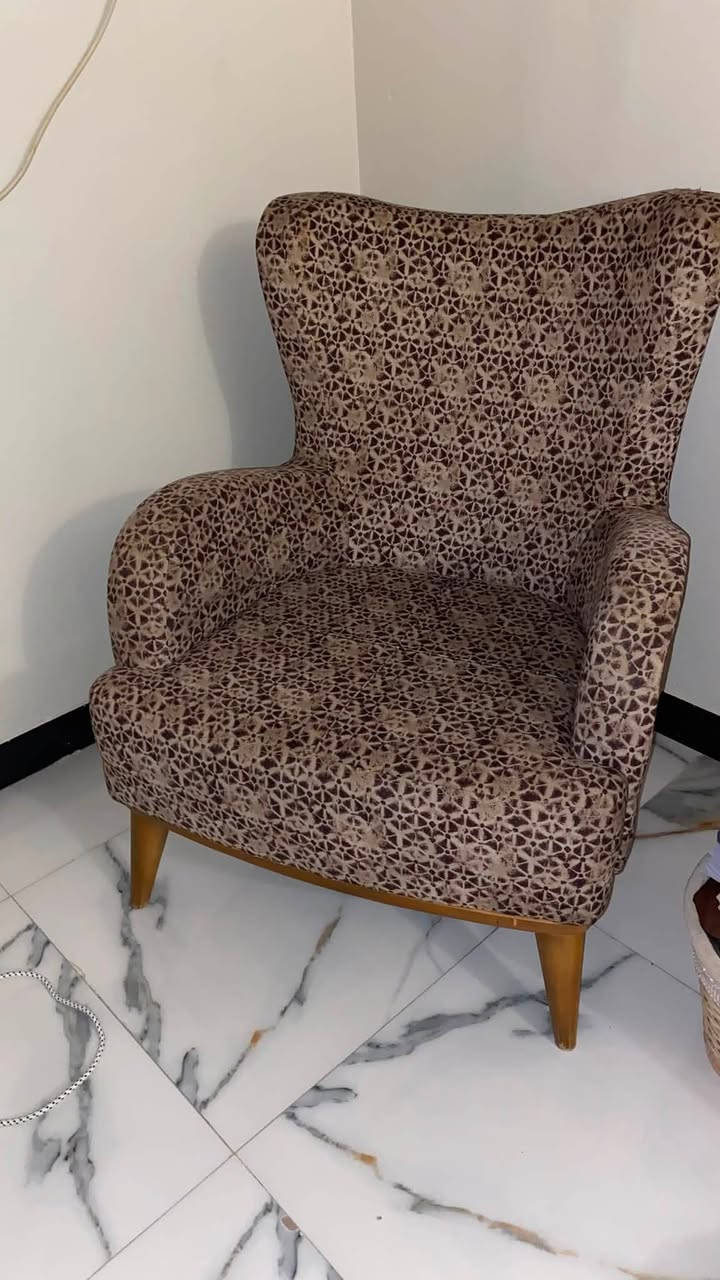 السلام عليكم كراسي عدد ٢ للبيع زان اصلي من هوم سنتر سعر ع الخاص


**إذا كنت صاحب هذا الإعلان وتريد حذفه لأي سبب، رجاءا أرسل رسالة إلى الدعم الفني**