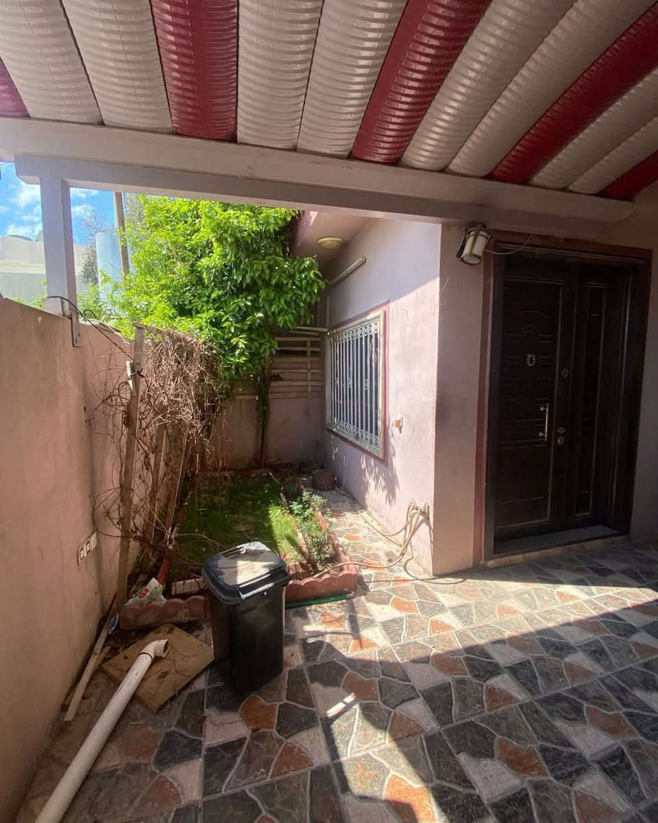 🏠اعلان اعلان
دار للبيع
موقع مميز
~~~~~~~~~~~
📄طابو ملك صرف
🧱بناء درجه اولى
~~~~~~~~~~~~
راحه بال✔️
استقرار✔️
هدوء✔️
~~~~~~~~~~~~
📐المساحه:-150م
📐الواجهة :-7.5م
~~~~~~~~~~~
📍الموقع :تسعين
قرب حضانه العائلة
سنه البناء 2015
~~~~~~~~~~~
💸السعر :-علق ب(تم) يوصلك السعر مناسب 
~~~~~~~~~~~
الطابق الاول  يحتوي:-
كراج+ استقبال +مطبخ 
غرفتين نوم+هول+صحيات
~~~~~~~~~~~
الطابق الثاني يحتوي على:
غرفه نوم+هول
~~~~~~~~~~~
للاستفسار اكثر الاتصال على
***********📱
~~~~~~~~~~~
نستقبل جميع العروض 
🏠السكنيه  🏛️التجاريه
