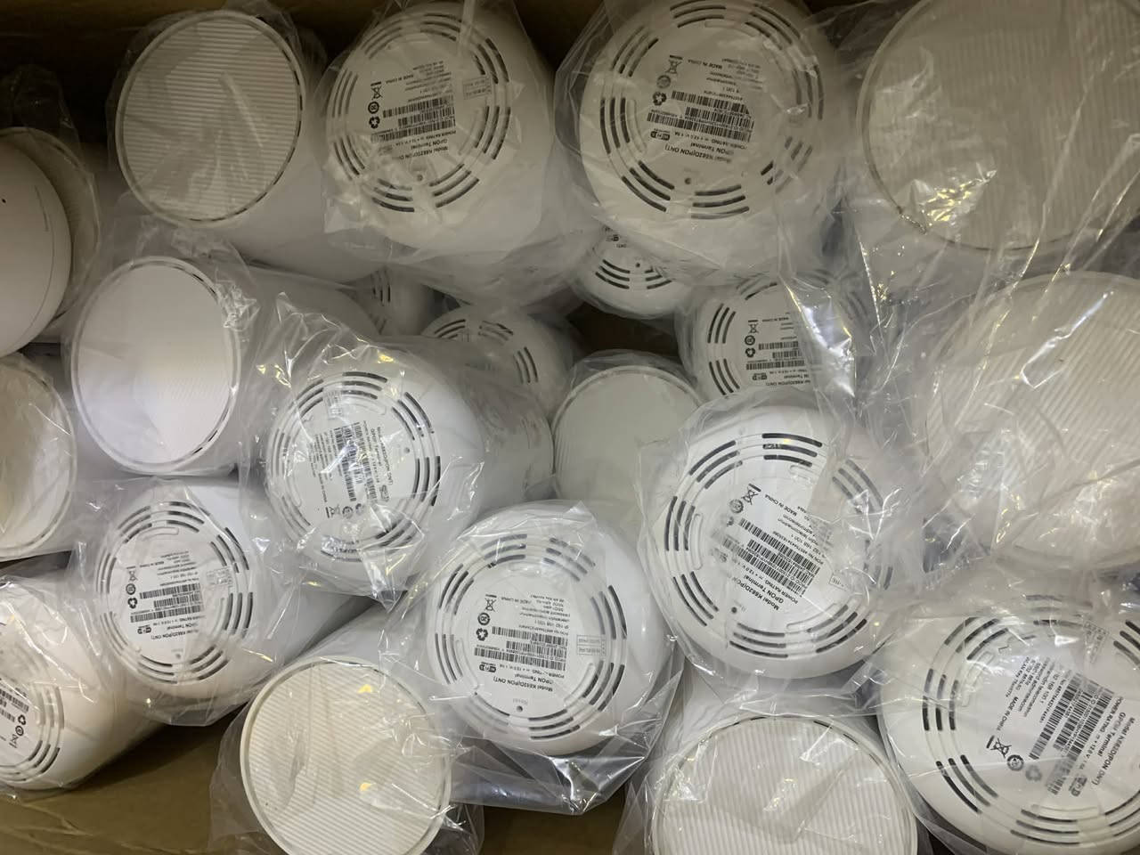 متوفر لدينا راوتر ضوئي 
WIFI 6 -k662d GPON 

منفذين شبكة 2GE  بسرعة 1Gbps
2.4--5G  

سرعة تصل الى 3000Mbps 
تغطية قوية
اداء ثابت -شارة قوية -بث فائق السرعة 
متوافق مع جميع مشاريع FTTH
 
لأستفسار *********** متوفر وأتس اب 
بغداد شارع الصناعة مجمع التميمي ط1

خدمة توصيل متوفرة
