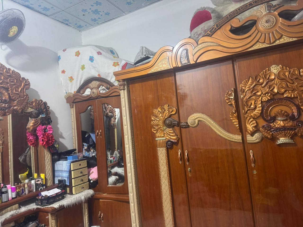 غرفه اخشاب كلش نضيفه احله من الصور ب450 بيه مجال قليل رجاأ بس اليشتري يعامل المو شراي لاياخذ الرقم ويدور وجهه


**إذا كنت صاحب هذا الإعلان وتريد حذفه لأي سبب، رجاءا أرسل رسالة إلى الدعم الفني**