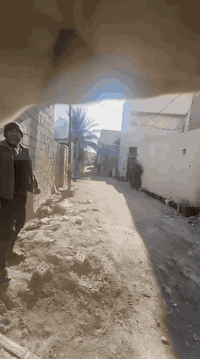 قريب حولي 100 • ٥٠م • طابقين