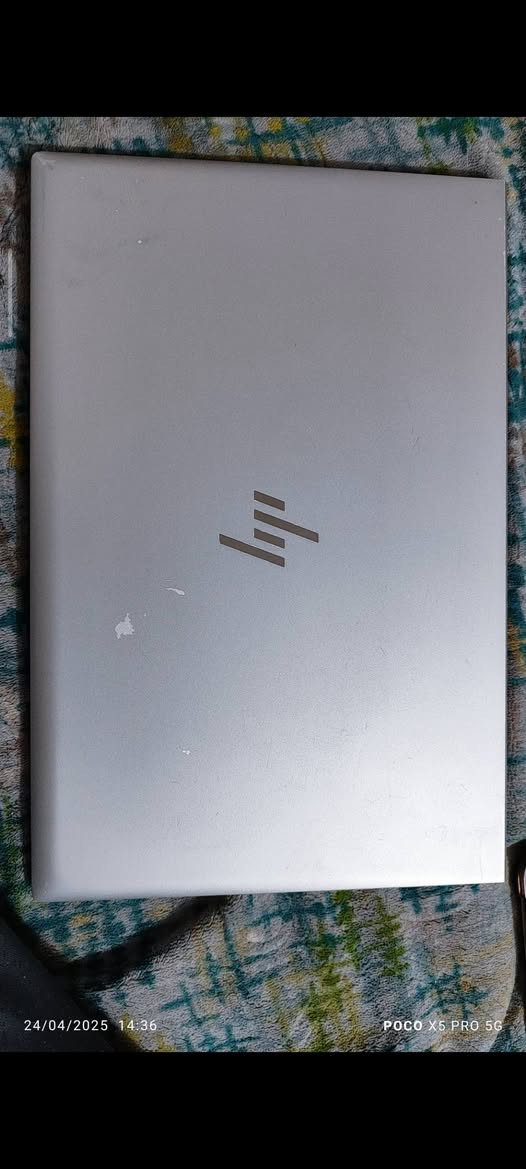 السلام عليكم 
لابتوب hp الشعار الحديث
معالج رايزن 3 pro 4450u
قوي كداً بالالعاب المتوسطه
كارت شاشه داخلي وخارجي 
SSD 256 قابل للتطوير 
رام 16 سامسونك قابل للتطوير 
كاميرا قفل بيها 
مايكات دبل وساعات دبل كذلك صوت قوي 
الجهاز نظافة 80 بالميه 
نقص فقط بطارية يشتغل بدون بطاريه على الكهرباء طبيعي جداً 
رقمي 0775053295
اتصل واتساب او خط او خاص 
الي مايشتري لايراسل لان يسمع حجي مايعجبه


**إذا كنت صاحب هذا الإعلان وتريد حذفه لأي سبب، رجاءا أرسل رسالة إلى الدعم الفني**