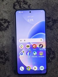 فيفو X60 5G • ٢٥٦/١٢ • كارتونه وشاحن اصلي