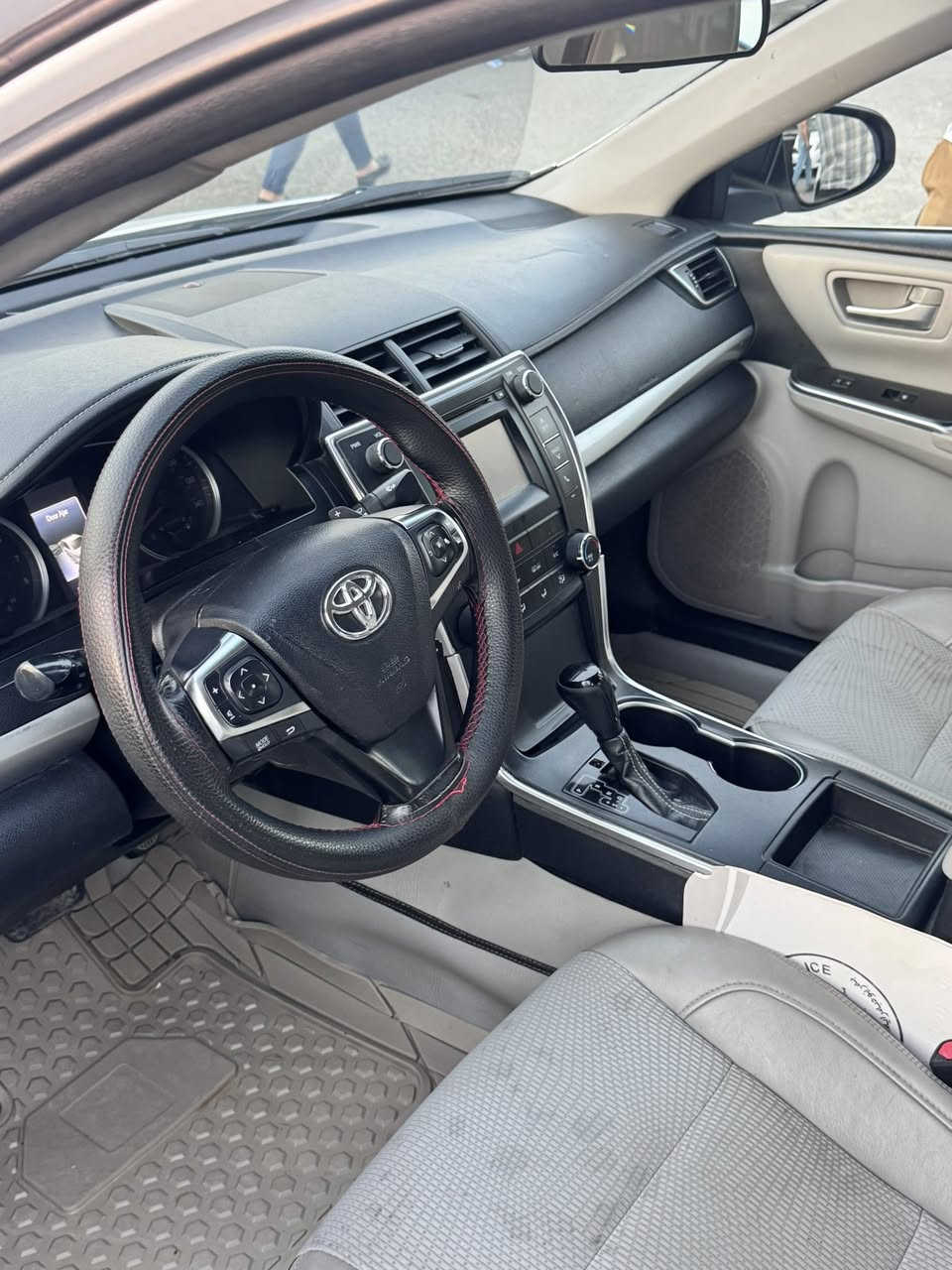 كامري كندي
موديل 2017se
بي أربع قطع صبغ ابيع حزام 
محرك مامفتوح 
سعر133$
مكان كركوك 
***********@
سنوي قديم
