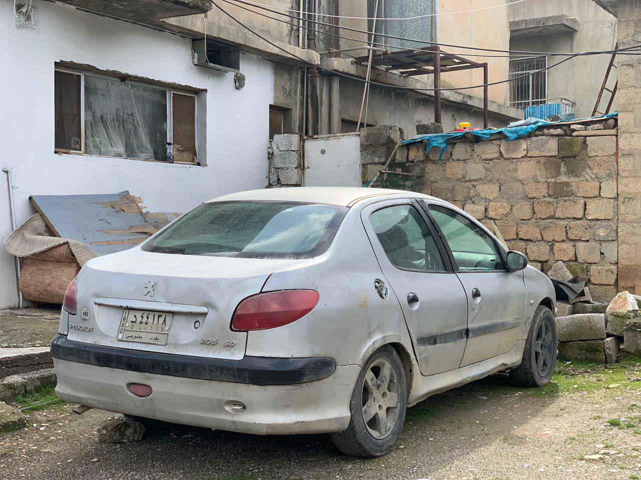 سڵاوی خوای گەورە لە ماڵی هەموولایەک 
بیجۆ فەڕەنسی 206
بۆ فرۆشتن 
مۆدێلی 2009 
گێڕ عادی 
2 جام کارەبای
پاتری تازە بۆم گۆڕیوە لۆکە
بێ دەعم 
بێ بۆیاخ 
خایسی نییە 
گێڕ بەشەرت
مەکینەی بەشەرت
بەس بۆیاخی کاڵ بۆتەوە
ڕەقەم بەخداد
ناونیشان قەزای دوکان 
بۆ سعر نامە بنێرە یان تەلەفۆن بکە لەخزمەتانام
ژ.م *********** السليمانية, العراق
