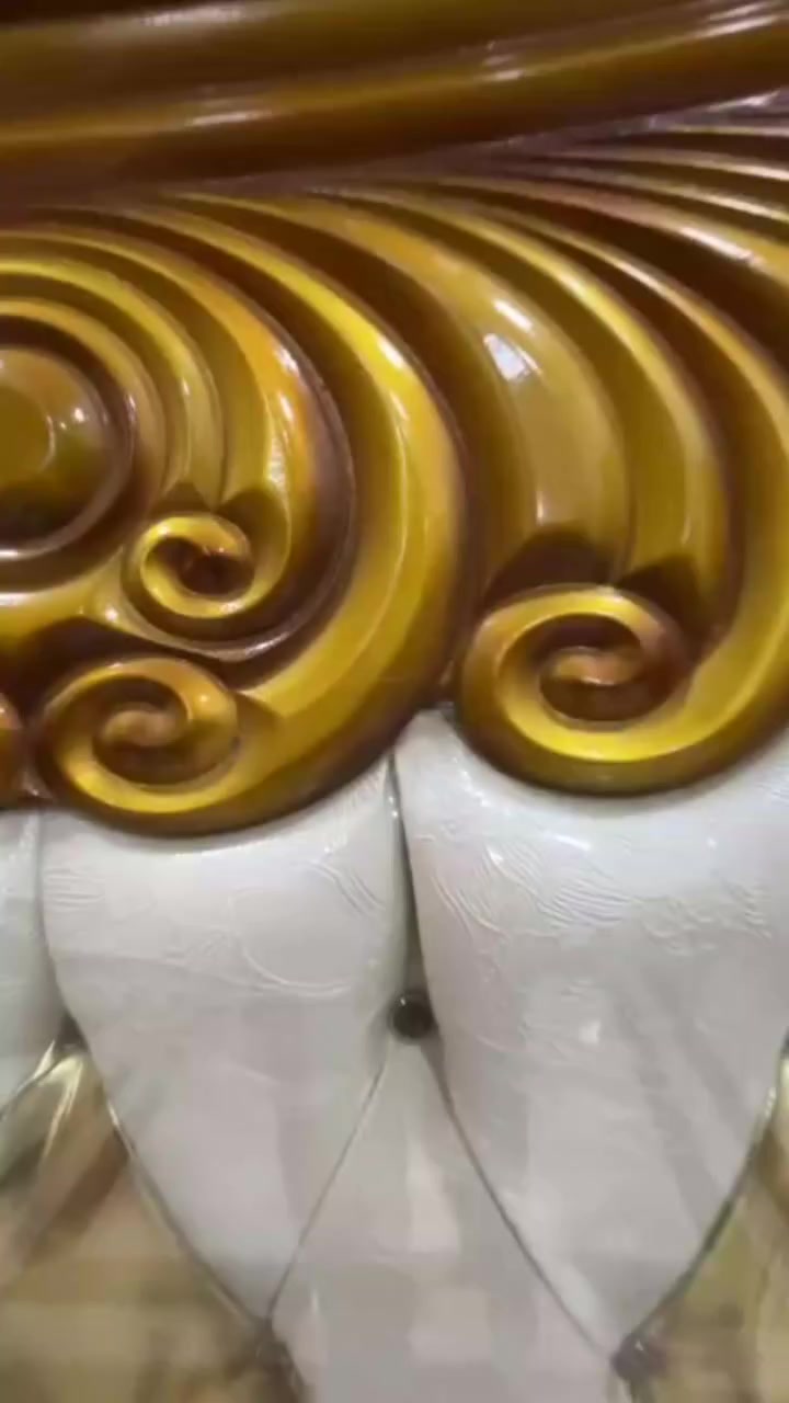 غرفه نوم توج خشب عراقي حطاطه نضافه فول السعر مليون و بيها مجال العنوان الرمانه ***********
