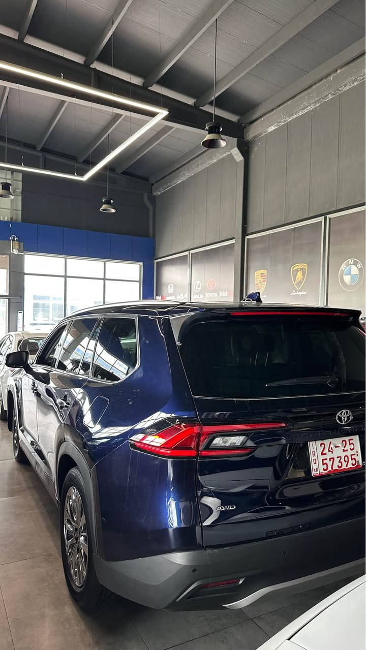 Grand  Highlander 2024 platinum 

Awd
فتحة سقف بانوراما 

سماعة JBL
‎بصمة ابواب
REMOTE START : تشغيل عن بعد
‎شاشة دشبول ديجيتال
‎شحن وايرليس
‎كاميرا جانبي
‎كاميرا خلفي
AUTO START : اوتو ستارات
AUTO STOP : اوتو ستوب
‎رادار امامي (تحديد مسار)
‎رادار جانبي (نقاط عمياء)
‎رادار خلفي (التحذير من الاصطدام)
‎حساسات 360°
‎حساسات امامي
‎حساسات جانبي
‎حساسات خلفي
‎كشنات جلد
‎كشنات كهربائي
‎كشنات دفئة
‎تحكم استيرن
‎استيرن كهرباء
‎استيرن دفئة
‎تبريد لمس
‎تبريد مركزي
‎مراء شفط كهربائي
‎صندوق شفط كهربائي
‎لايتات ليد عدسة زينون
السعر 418$ 
Duhok terminal 
*********** أربيل, العراق
