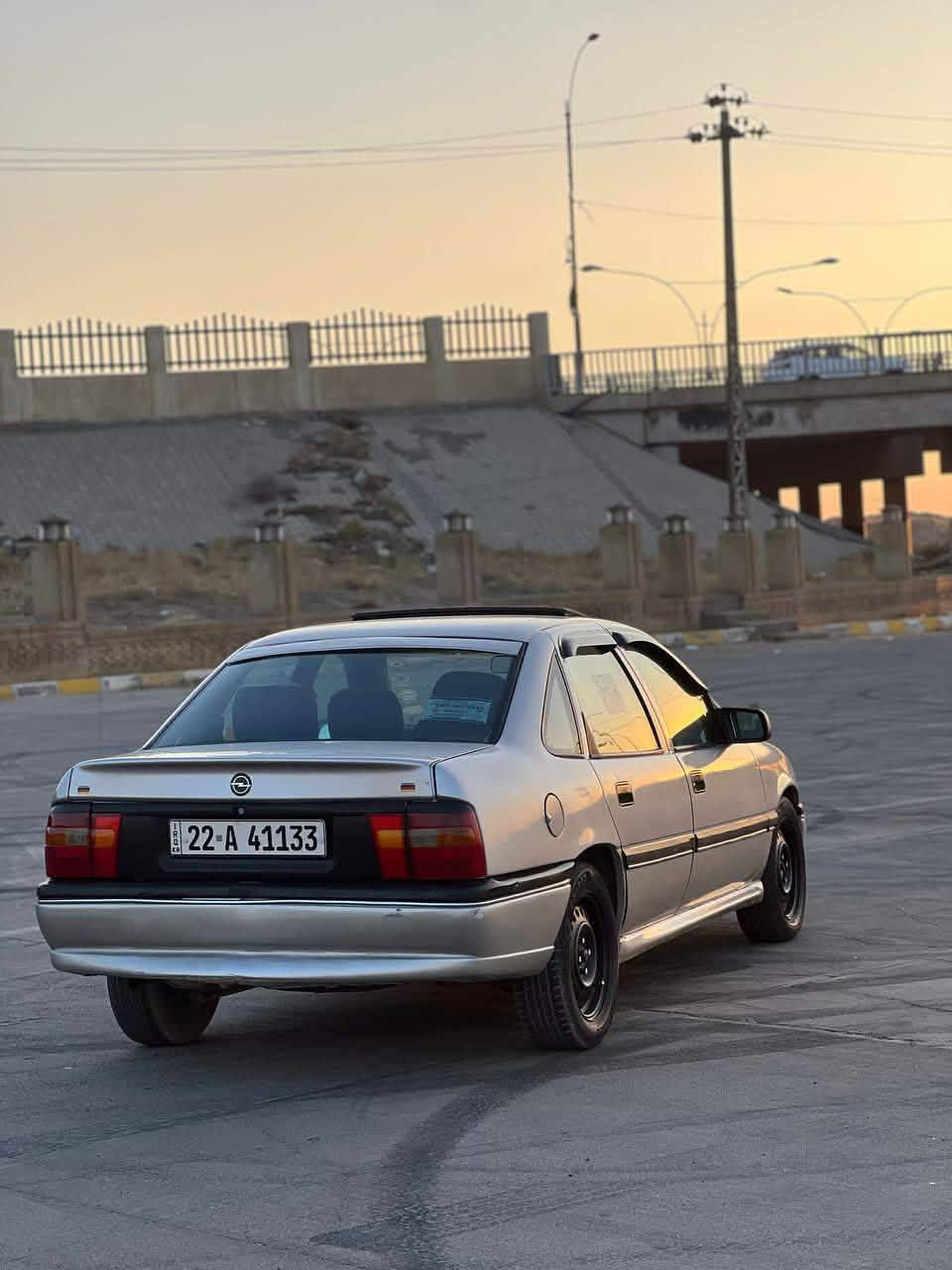 ئۆپڵ ڤیکترا مودێل 1992 مەکینەی 18 سلایت.بلاجکتور.ABS.عام بۆ جوانی گێرو مەکینە بەشەرت کۆبۆنی بەنزینی هەیە شەرت تەحویل شوێن کەرکوک ژمارەی تەلەفۆن***********/***********
