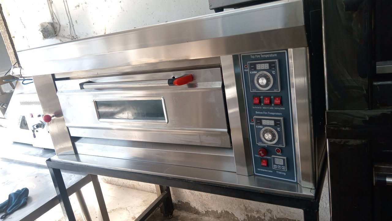 مستعدون لتجهيز المطاعم بكافه المعدات جديد ومستعمل وشراء الغراض المطاعم المستعمله اتصال او واتساب ***********العنوان بغداد العلاوي شارع 6 معرض كرار ابو ادم
