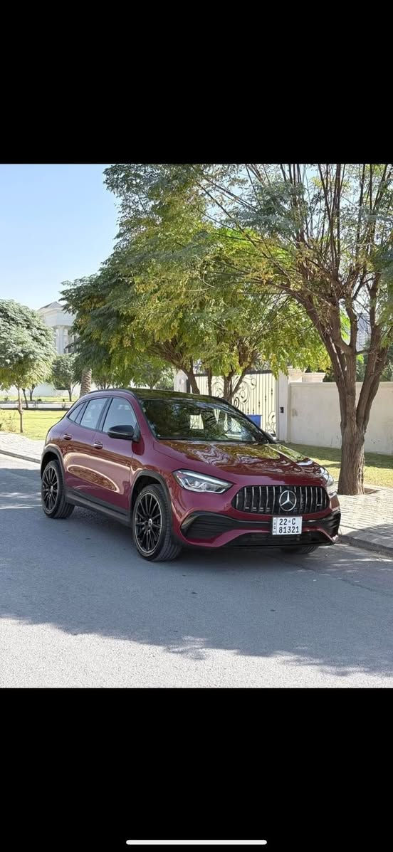 مارسدس GLA
موديل 2021 
حادث دعاميه إماميه جاملغ أمام بارد 
بيهه قطعه كلير من امريكا 
رقم أربيل 
ماشيه 75 
فووول مواصفات 1/1 
السعر 25 الف $ وبيهه مجال 
***********

