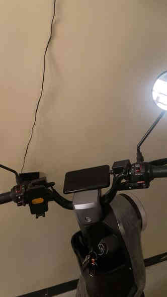 السلام وعليكم 
دراجه R9 مونستر مزوده
ملف 1800
بطاريات 5كبار
نضام بك (R)
3 سرع سرعه تيربو الرابعه
سرعه 109 
الحقيقي 77 
مواصفات كامله 
مكفوله من اي ضربه 
سويجين 
وكارتين 
وبصمتين
نضام انذار 
سعرها 450 دينار مينزل
الرقم واتساب بس ***********
