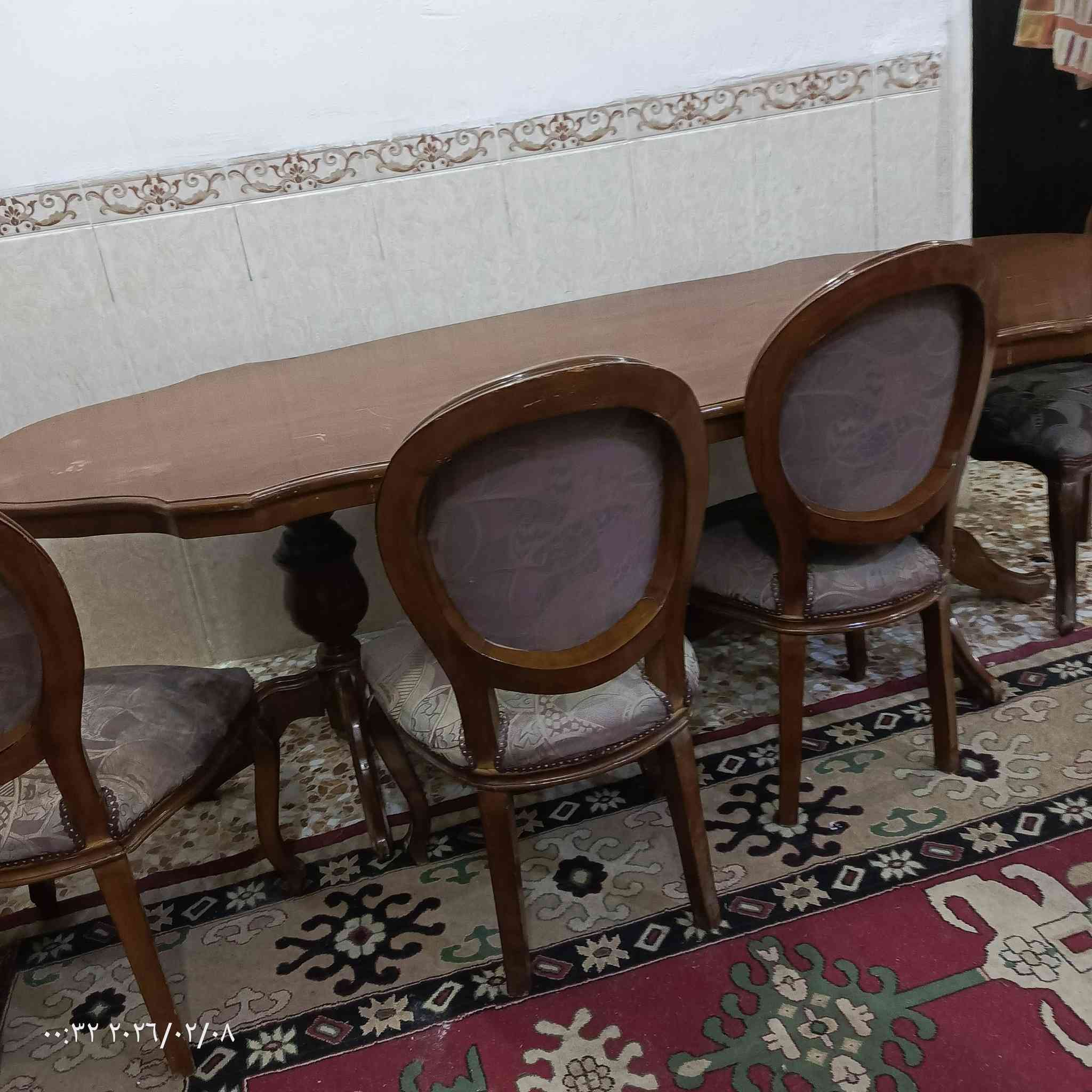 ميز تزكامه خشب مكان حله حي شاوي نزلي العيد ***********سعره 250
