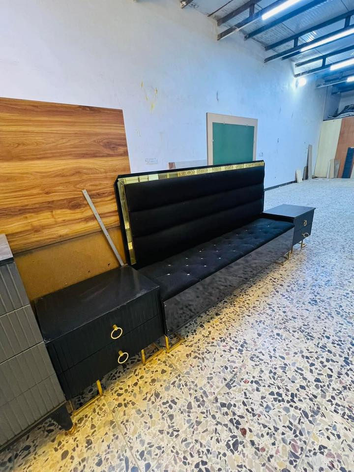 غرفه9 قطع بيه أضرار بسيطه ب750 بيه مجال بسيط مكاني بغداد لامين ثانية ***********
