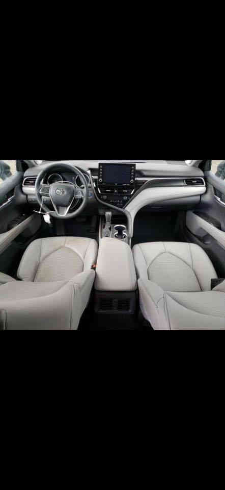 السلام عليكم 
كامري هايبرد XLE موديل 2023 وارد امريكي 
حادثها بنيد وجاملغ صور الحادث بالمنشور 
ايرباك برده فقط 
فول مواصفات 
فتحة سقف 
رادار امامي وجانبي 
تحديد مسار 
شاشه كبيره 
كشنات جلد كهرباء 
تدفئة كشنات وستيرن 
اشارة مرايه جانبيه 
اشارت ترحيب بالباب
 بصمة ابواب 
كامره خلفيه دواره 
اوتو هولد 
ثلاث انظمه قياده 
تبريد خلفي قطعتين 
هواي مواصفات بيها بعد 

السعر 21500 $ 

رقم صاحب السياره
***********
