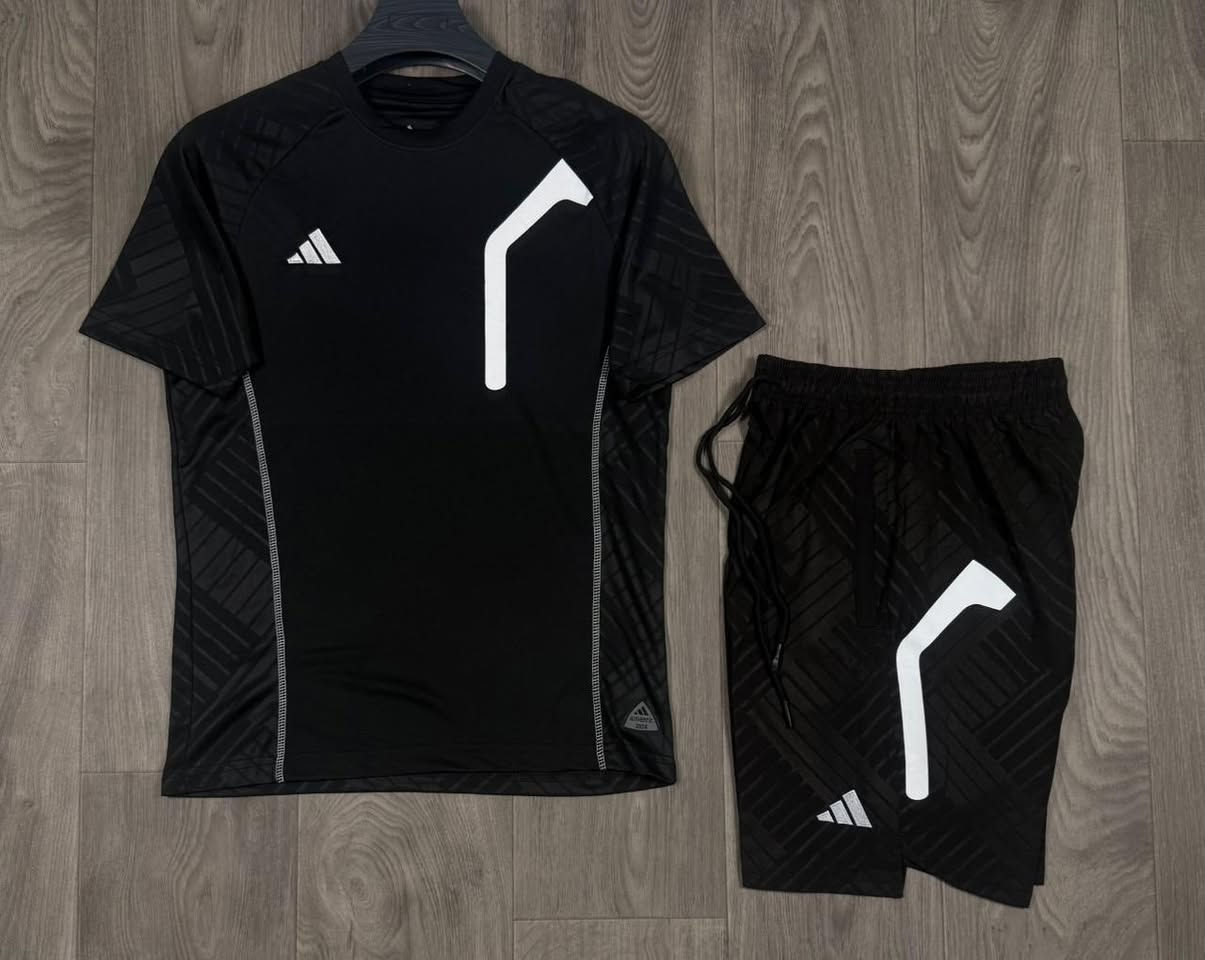 سعر التراك  : 18 قطعتين 35 

جملة ومفرد ✌️
تراك برمودة فوول ليكرا كوالتي ممتاز منشأ تايلندي ✅️
(تيشيرت مثقب نسخة لاعب - فلتر - وبرمودة سحاب وتربروف )

القياسات :  M.L.Xl.XXl استندر  

 توصيل جميع محافظات العراق 🇮🇶🚗

بغداد جسر ديالى القديم / نهاية شارع 60 

للحجز او الاستفسار المراسلة عبر الخاص او الاتصال 
***********
