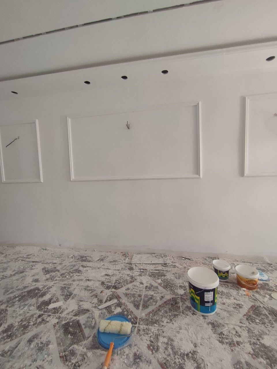 ✨ عرض خاص لمدة 5 أيام فقط! ✨
ارتقِ بمساحتك مع المُتَقن للديكور الحديث – حيث تلتقي الفخامة بالدقة والإبداع.

💥 العرض الذهبي البوكس : فقط 28,000 دينار للمتر 
يشمل:
📐 ديكور متكامل + طلس وصبغ بجودة جوتن الأصلية + تثقيب إنارة احترافي

🌟 لماذا نحن الخيار الأفضل؟
لأننا نجمع بين الذوق الرفيع وسرعة التنفيذ بأعلى معايير الجودة.

🔸 خدماتنا:
✔️ تصاميم داخلية وخارجية فاخرة
✔️ جبس بورد – كلاسيك | مودرن | ملكي
✔️ صبغ داخلي وخارجي بألوان جوتن العصرية
✔️ ورق جدران أوروبي وخليجي راقٍ
✔️ ديكورات فلين، حجر، وزجاج
✔️ سقوف ثانوية وسحبات احترافية
✔️ واجهات فوم وطلس بتشطيبات هندسية أنيقة

📞 للحجز والاستفسار عبر واتساب:
 واتساب 
***********
‏‪***********‬‏

📌 تابع صفحتنا الآن واكتشف أحدث التصاميم التي تعكس ذوقك وتميّزك.
💬 العرض ساري لمدة 5 أيام فقط — لا تفوّت فرصة التجديد بأسعار لا تُكرر
