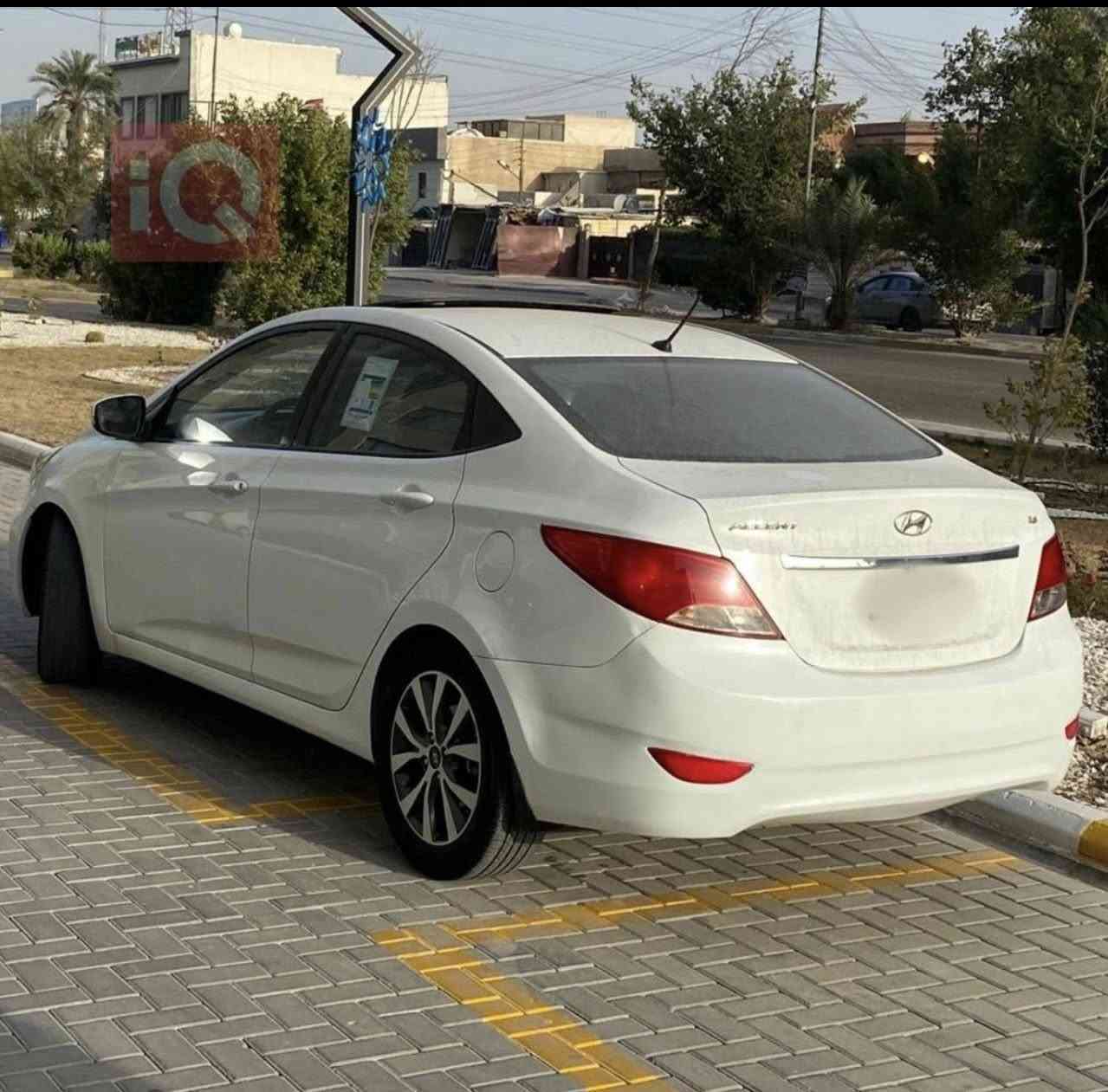 السلام عليكم  اكسنت خليجي بلو 2016 قطعه وحده صبغ السياره فول فقط الجاملغ صبغ سعرها 113 وبيها مجال  عنواني بغداد حي الجهاد للاتصال ***********
