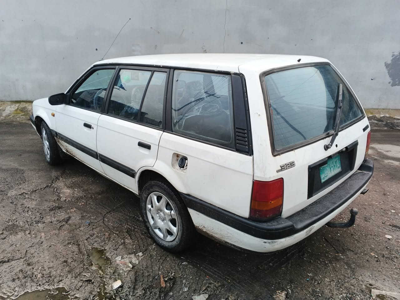 مازدا 320 بدايه نفخ ثانويه الخضراء بدون صبغ بدون صبغ جير ما بيش السعر 15.    ***********
